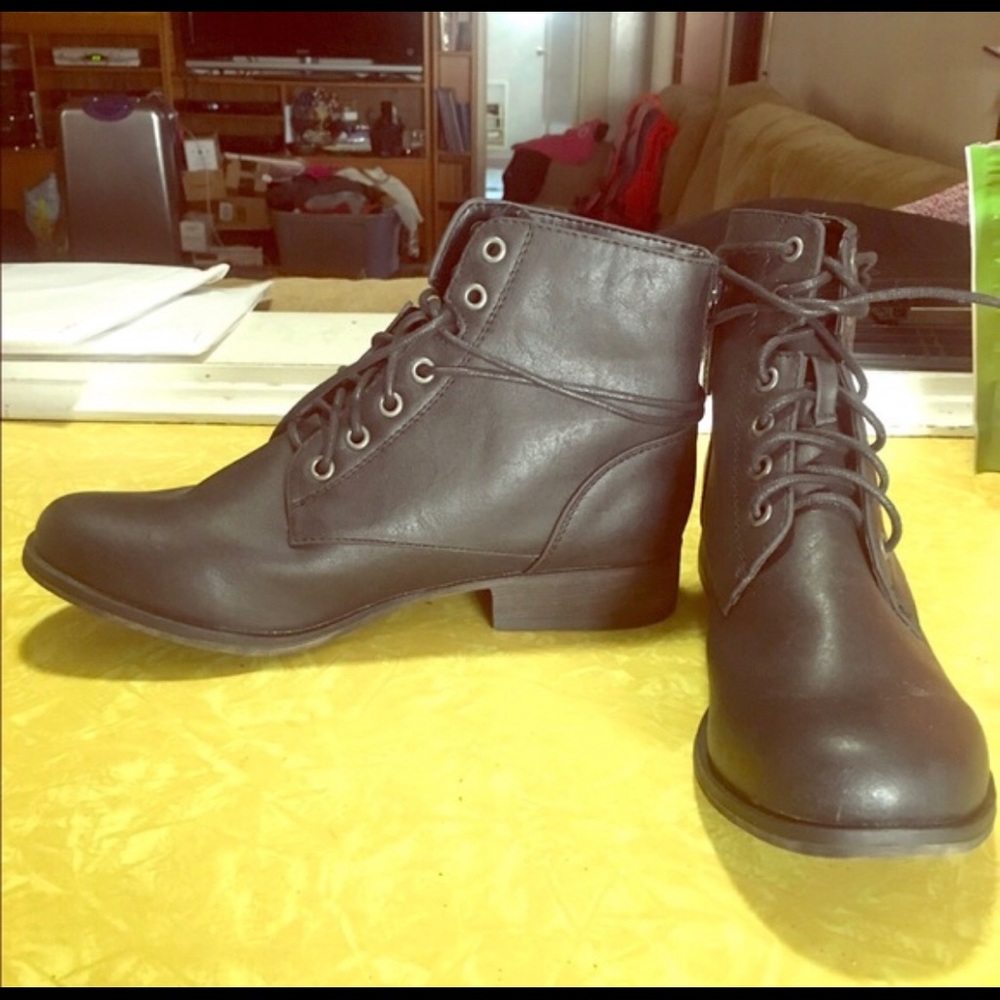 Breckelles Black Boots